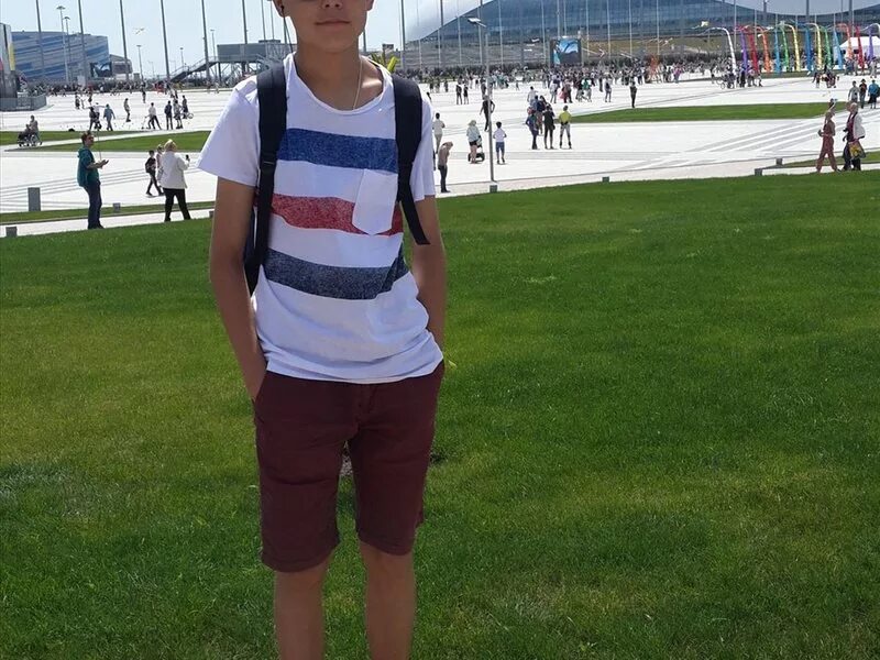 Работа сочи адлер. Моне жилой комплекс сочи. Работа в сочи вакансии. Сочи вахта. Сочи и адлер.