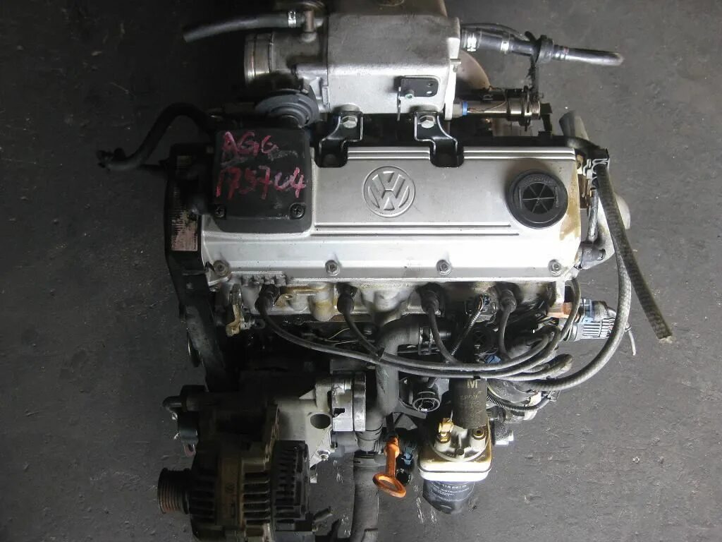 Мотор Пассат б4 2.0. Volkswagen Passat 2e двигатель. Двигатель AGG 2.0 Фольксваген. Мотор Фольксваген 2.0 115 л.с.