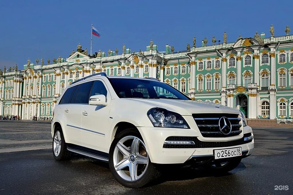 Мерседес Питер. Мерс в Питере. Мерседес в СПБ новый. Авто Mercedes СПБ.