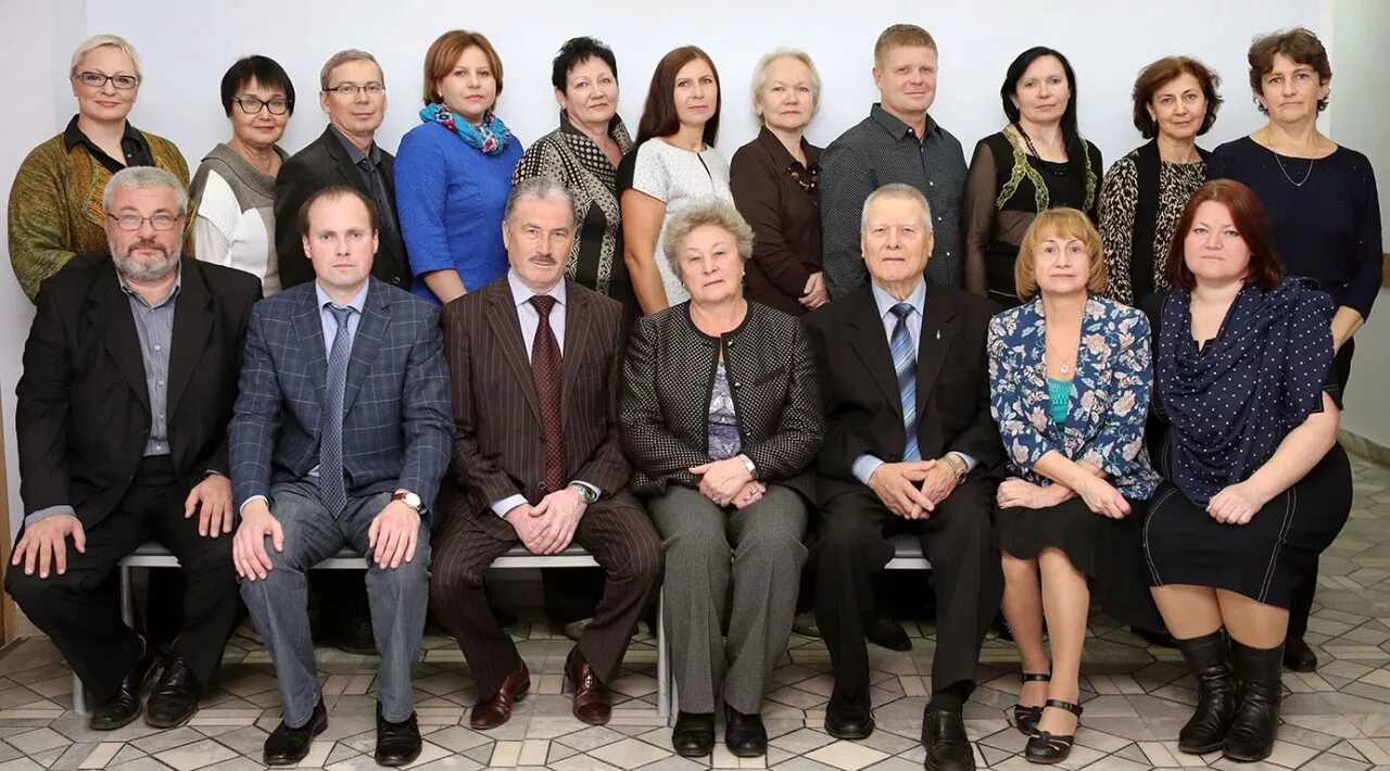 бакулин валерий константинович кфу. юрфак уголовное право. юрфак уголовное право. герб юрфака. кафедра уголовного права ургюа преподаватели.