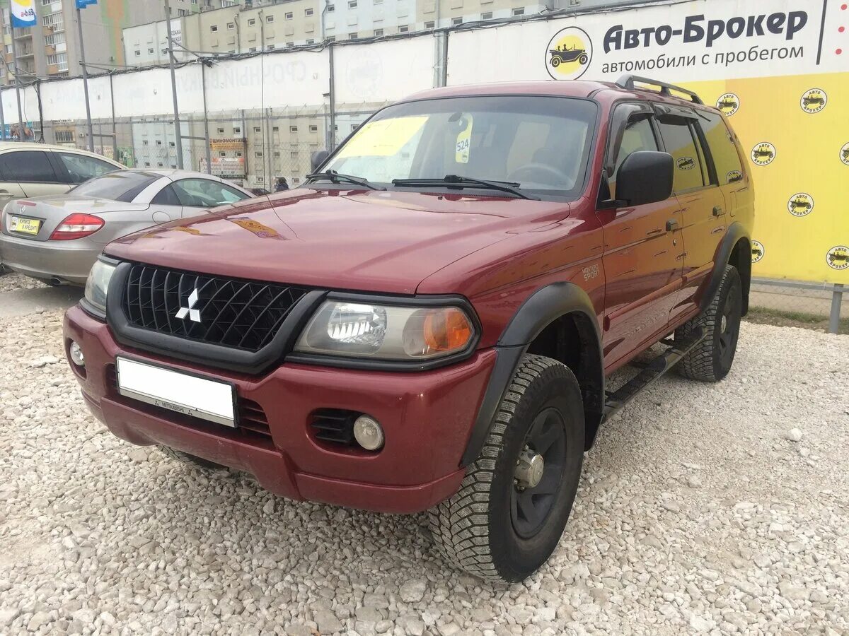 Montero sport купить. Mitsubishi Montero Sport 2003. Montero Sport 2003 год. Mitsubishi Montero Sport AWD 2003. Митсубиси Монтеро спорт красный.