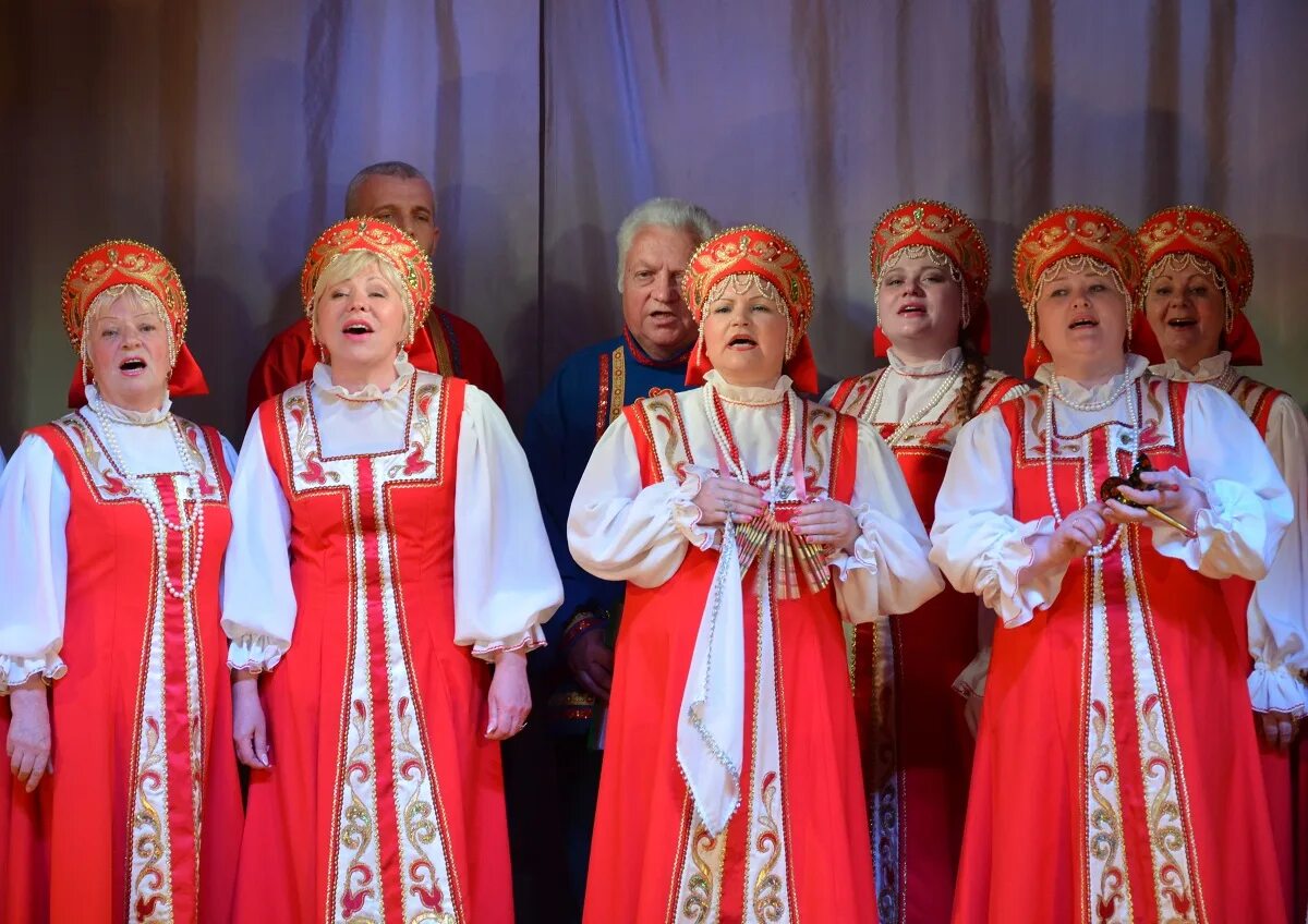 Русско народные песни. Русский народный ансамбль. Исполнение русской народной песни. Сценические костюмы для фольклорного коллектива. 10 названий русских народных песен.