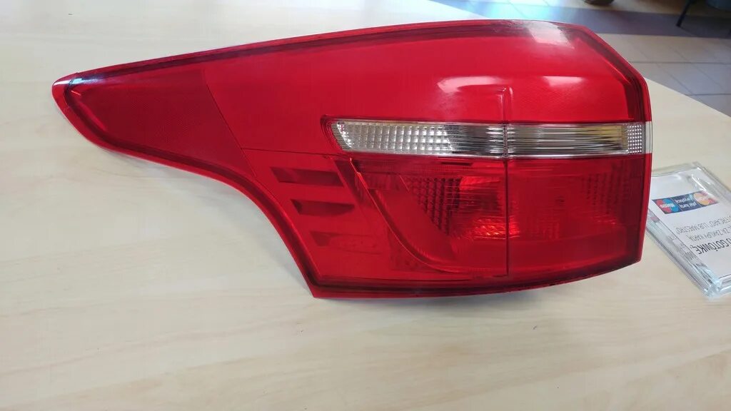Ford фонарь задний lh tr06-. Задний фонарь на форд фокус 3. Задний фонарь на форд фокус 3. Задний фонарь на форд фокус 3. Фонари форд фокус 3.