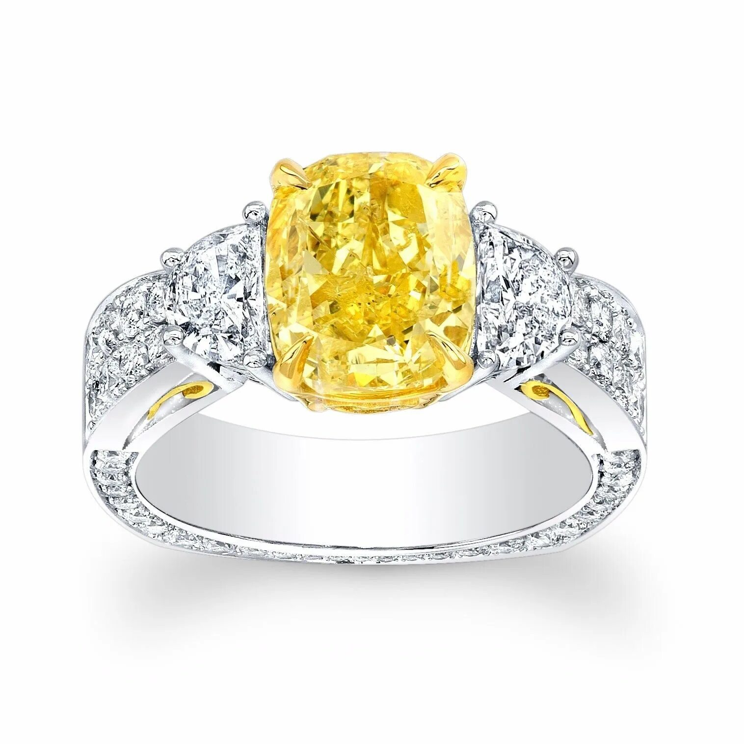 Кушон кольцо Graff. Кольцо с желтым бриллиантом Graff. Diamond 100 CT Cushon Fancy Yellow.