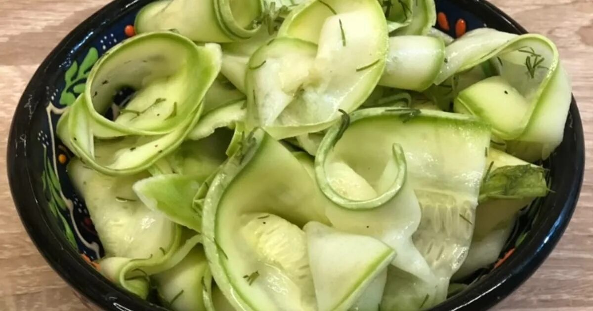 Маринованные кабачки быстрого приготовления на зиму. Маринованные кабачки. маринад для кабачков. кабачки на скорую руку. маринованные кабачки быстрого приготовления.