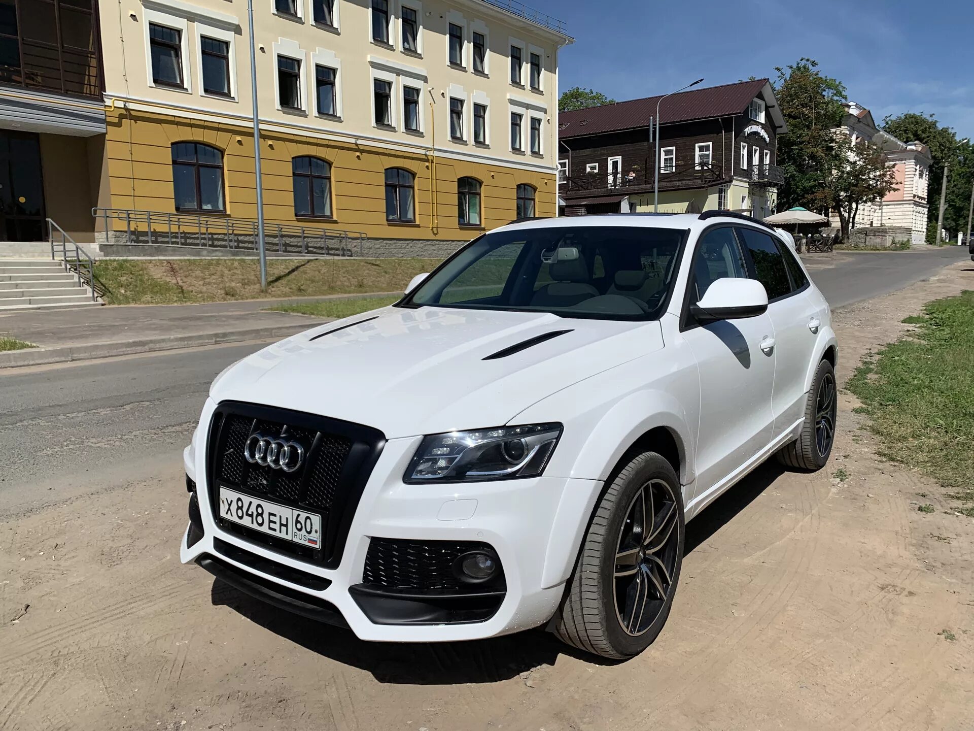 Ауди q5 купить бу. Audi q5. Audi q5 White. Ауди ку 5. Audi q5 2015.