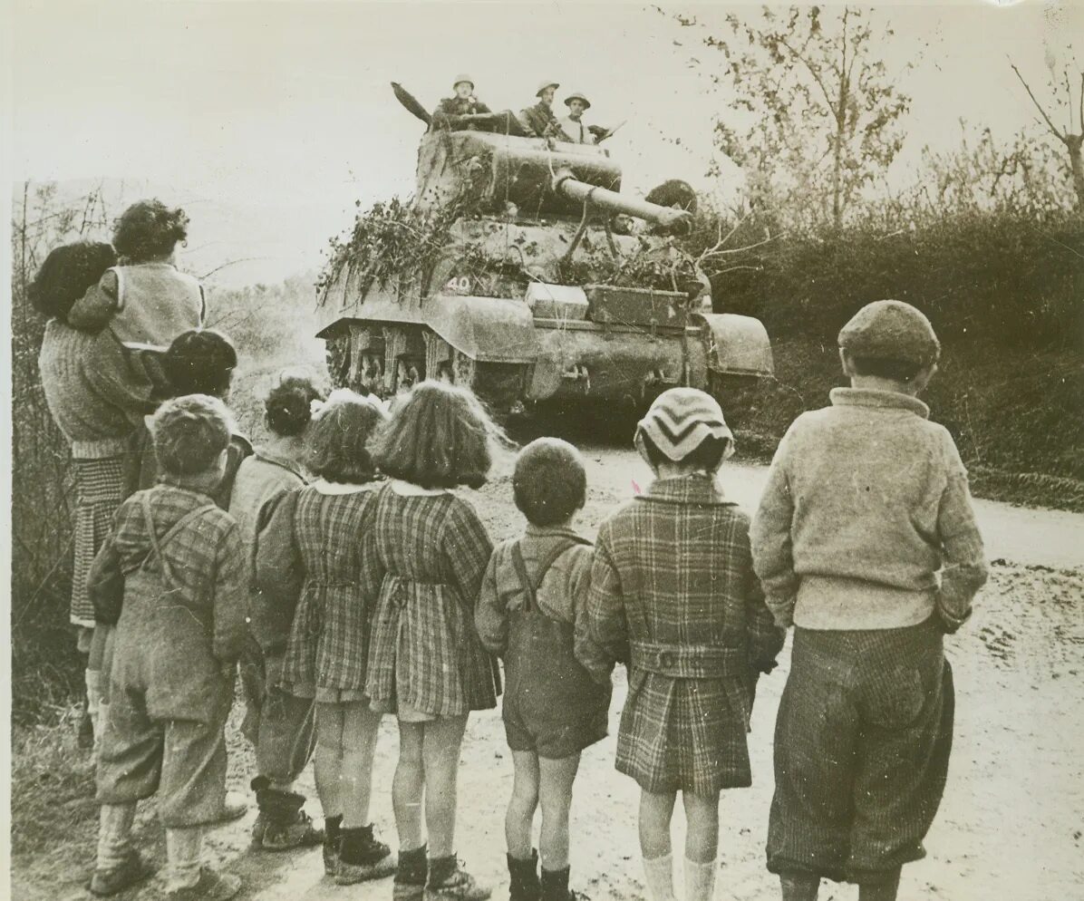 Дети 1944 года. Дети на фронте в годы Великой Отечественной войны 1941-1945. Фото детей в годы войны 1941-1945.