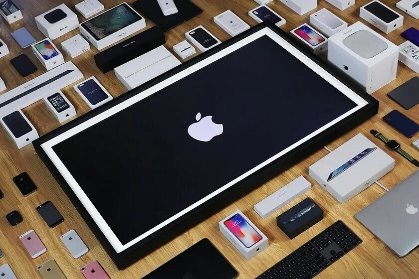 Магазин списанной техники apple за 0. Айфон айпад и аймак. Продукция Apple. Техника Эппл. Вся техника Apple.