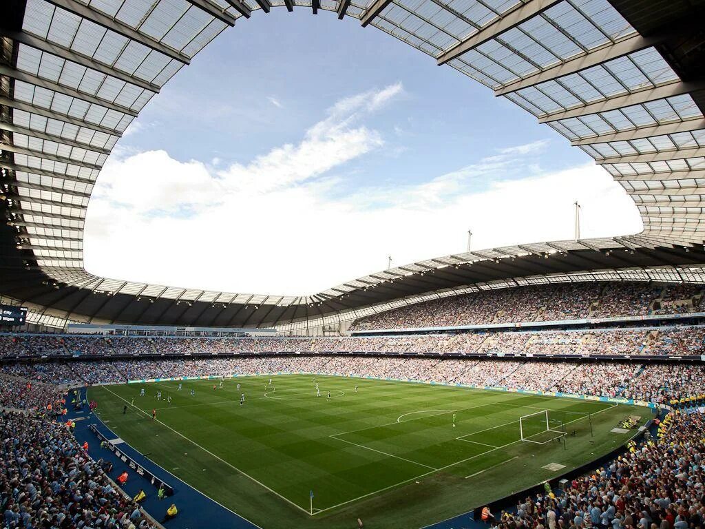 City stadium. Этихад стадион Манчестер Сити. Стадион Этихад Манчестер. Стадион Манчестер Сити ЭТИХАТСТЭДИУМ. Стадион этидах Манчестер Сити.