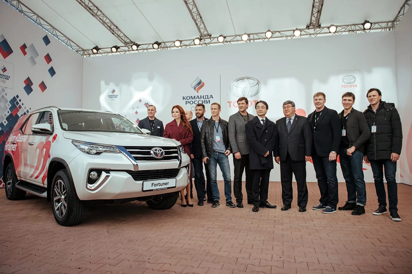 Возвращается ли тойота на российский рынок. Toyota Motor в России. Тойота мотор Корпорейшн. Toyota сотрудники. Toyota завод.