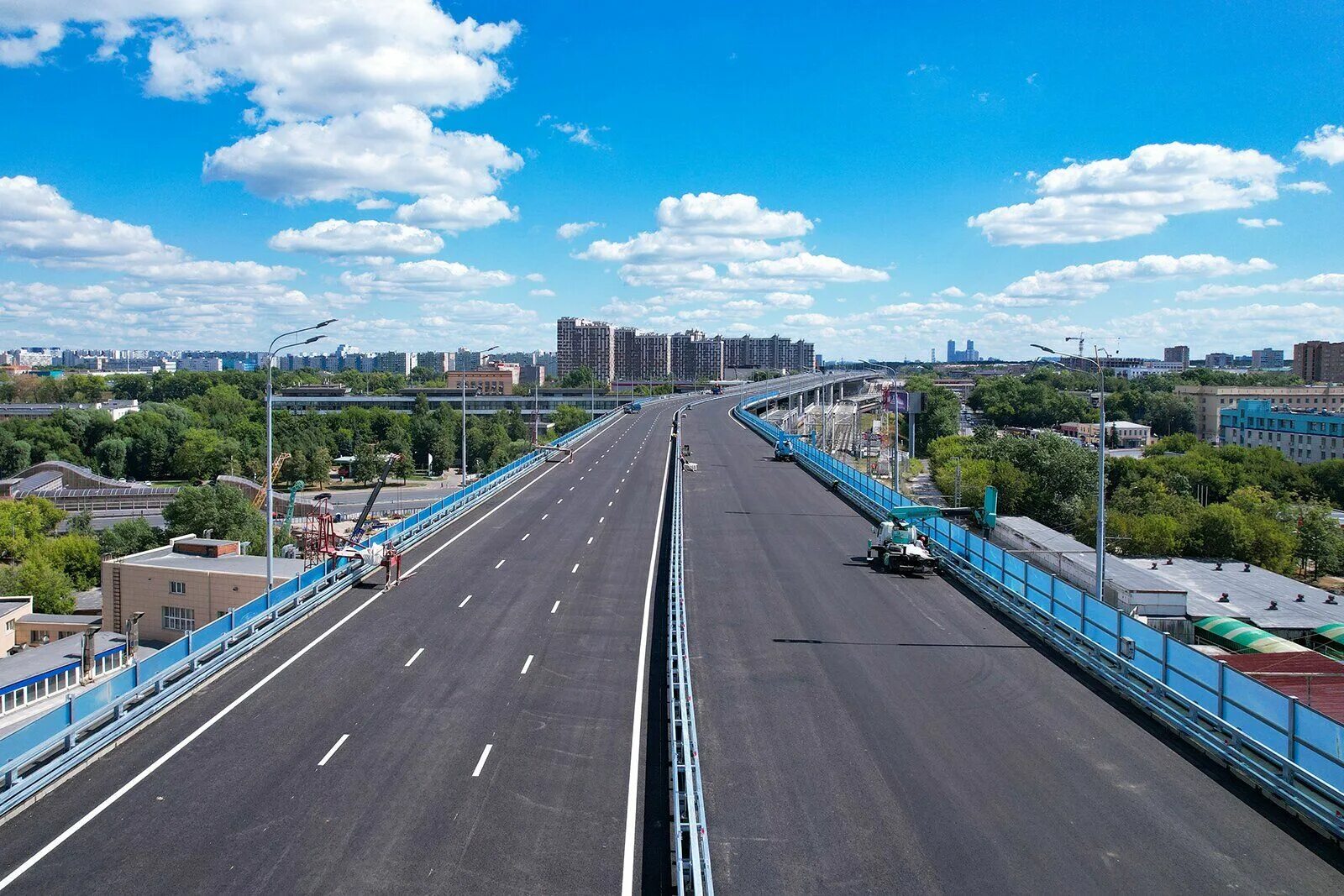 Тульская эстакада в Москве. Промзона Дегунино-Лихоборы. Восточное Дегунино путепровод. Мсд от Ярославского до Дмитровского шоссе.