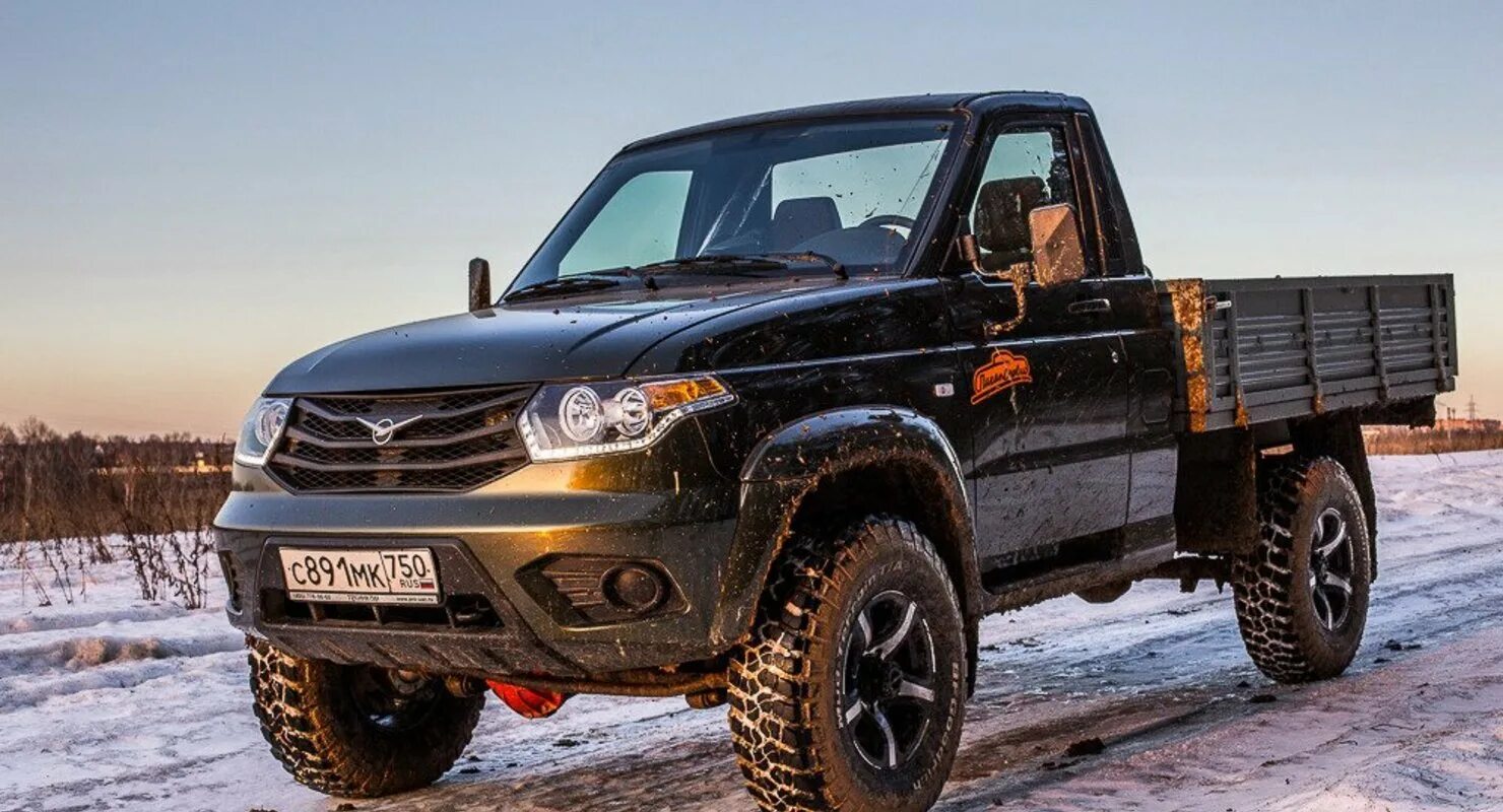 Headhunter москва. Требуется на работу. Хедхантер картинка. Требуется водитель погрузчика. Работа на хантере свежие вакансии.