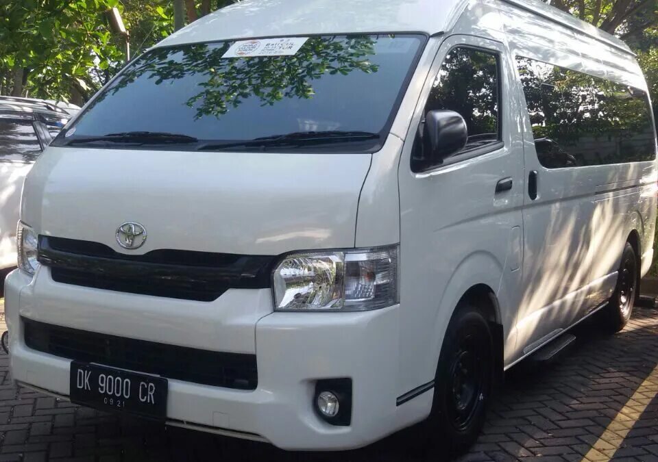 Тойота hiace 2012. Тойота хайс 2012. Тойота хайс микроавтобус. Тойота хайс 2016 года. Тойота хайс 2012.