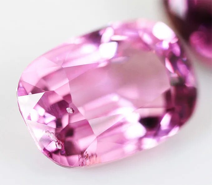 Сиреневое сердце. Сердце фиолетовое. Пурпурное нн. Сиреневая шпинель. Фиолетовый.