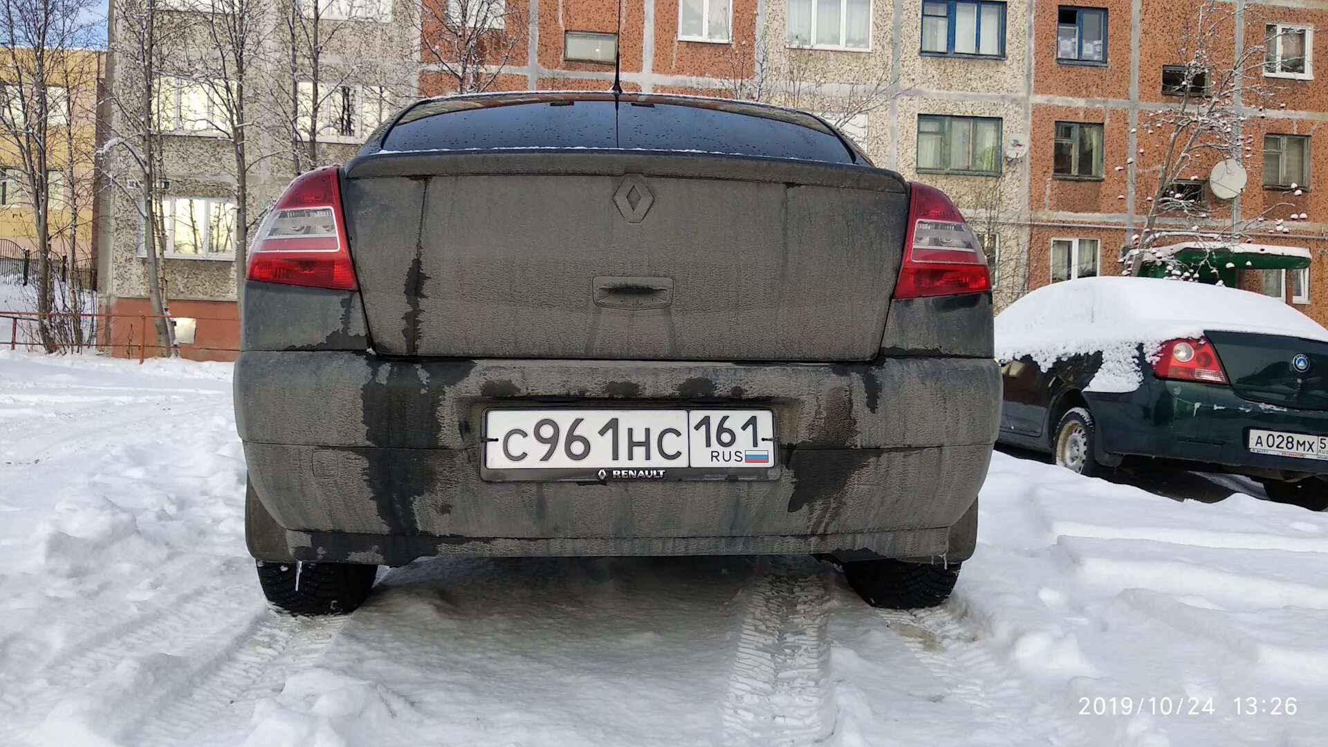 Бампер задний меган 2. Бампер задний меган 2