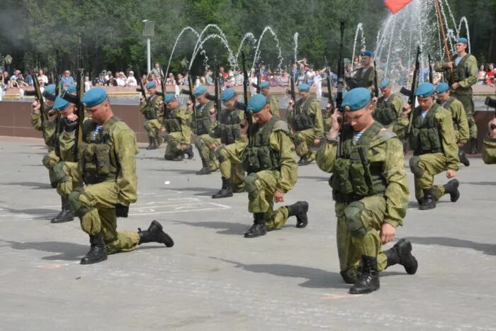 98 вдд вдв. 98 Дивизия ВДВ Иваново. 98-Я Гвардейская Свирская воздушно-десантная дивизия - Иваново. 98 Свирская дивизия ВДВ. 98 Свирская Гвардейская дивизия.