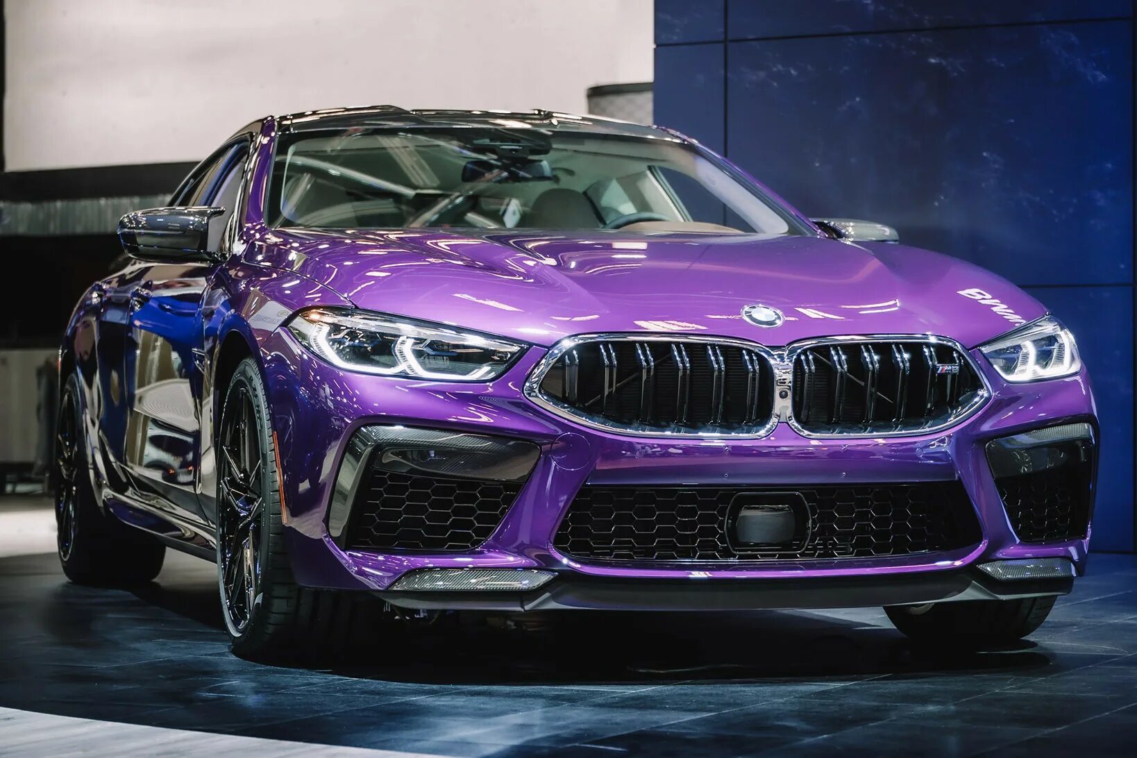 Bmw m 2024. BMW m8 Gran Coupe. BMW m8 Purple. BMW m8 Competition фиолетовая. BMW m2 2023 фиолетовая.