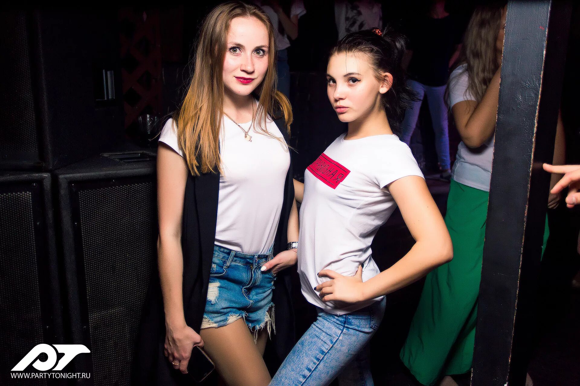 дискотека девяностых. рейв дискотека 90е. дискотека 90-х. дискотека 90-х клуб. супердискотека 90 2021 группа вирус.