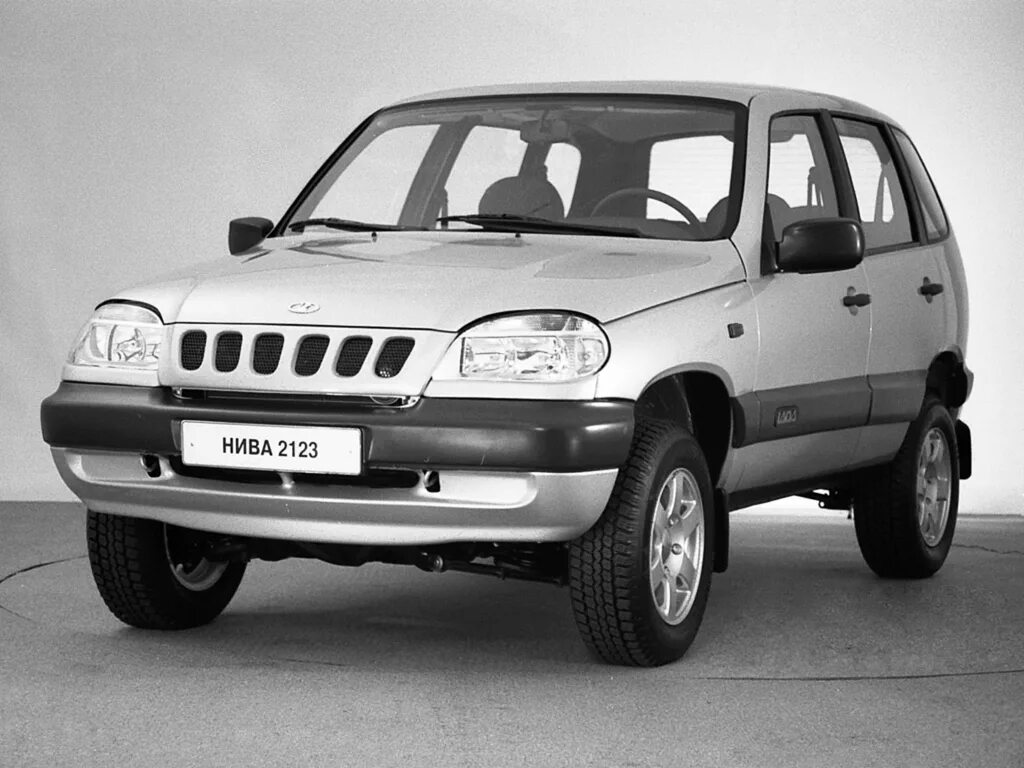 Нива 2123 новая. ВАЗ 2123 Нива. Chevrolet Niva 1998. Chevrolet Niva 2123.