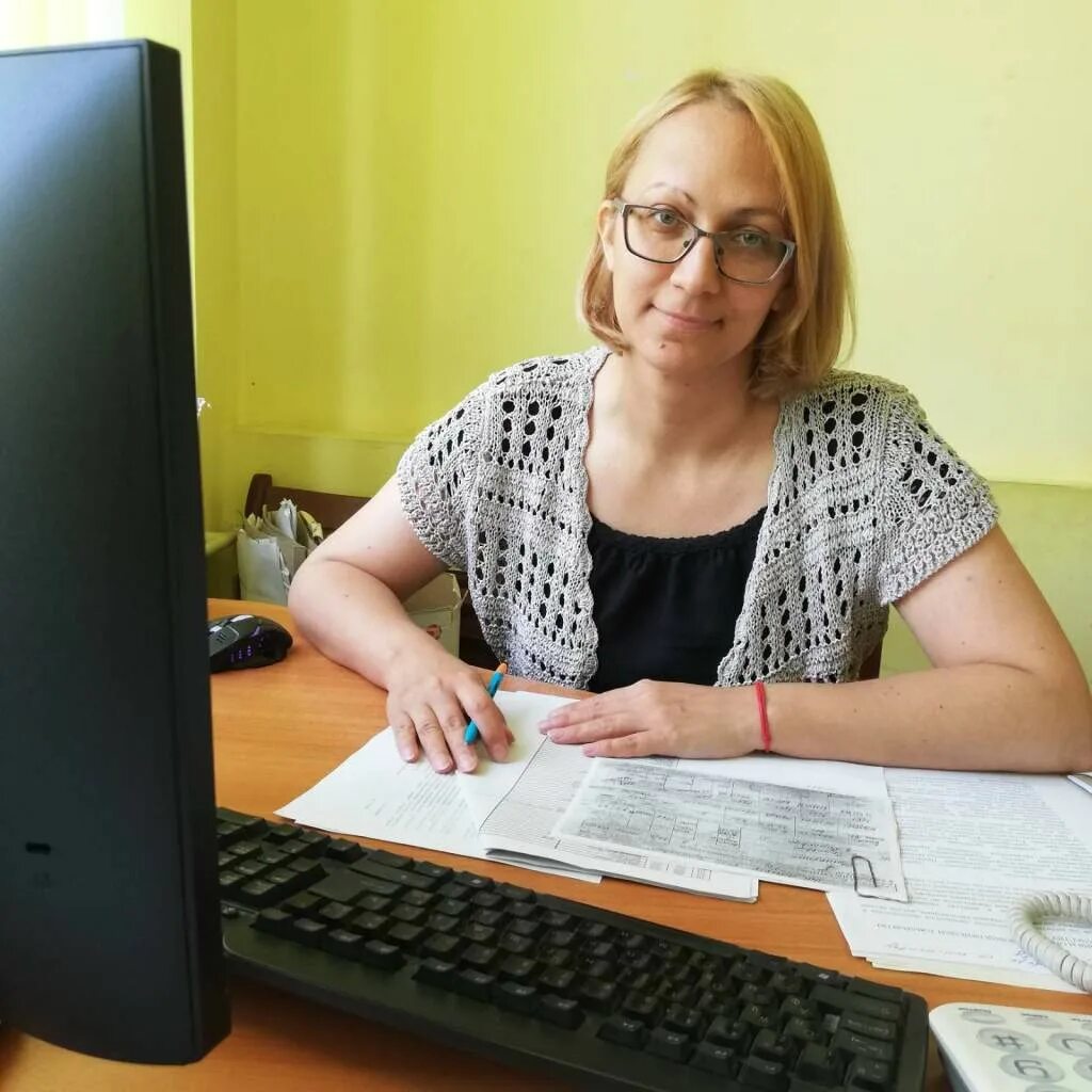 Объявления о работе в газете. Свежие вакансии на сегодня рабочим. Свежие вакансии на сегодня рабочим. Газеты про профессии. Требуется на работу.
