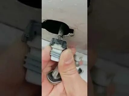 Как открыть двери нива шевроле без ключа