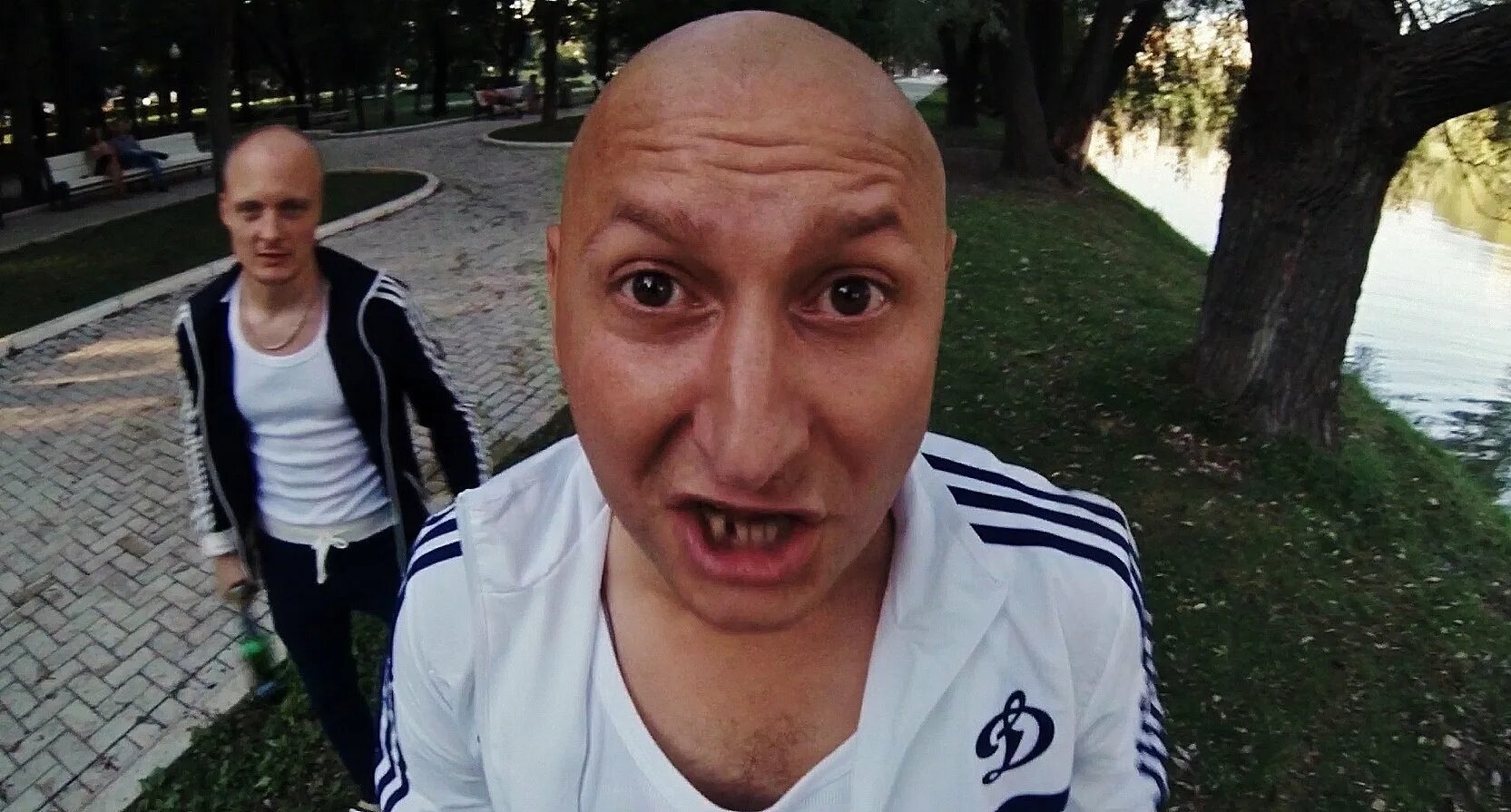 Лыс что там. Лысый гопник. лицо гопника. гопник злой.