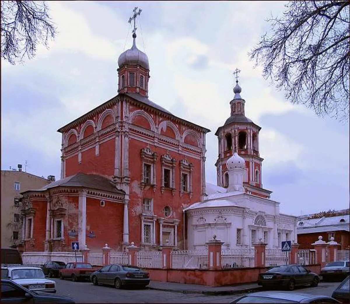 Церковь введения богородицы. Введенский храм в барашах. введенская церковь в барашах москва. церковь введения во храм пресвятой богородицы в барашах, москва. барашевский переулок церковь введения во храм пресвятой богородицы.