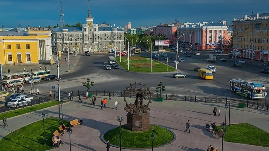 Площадь октября