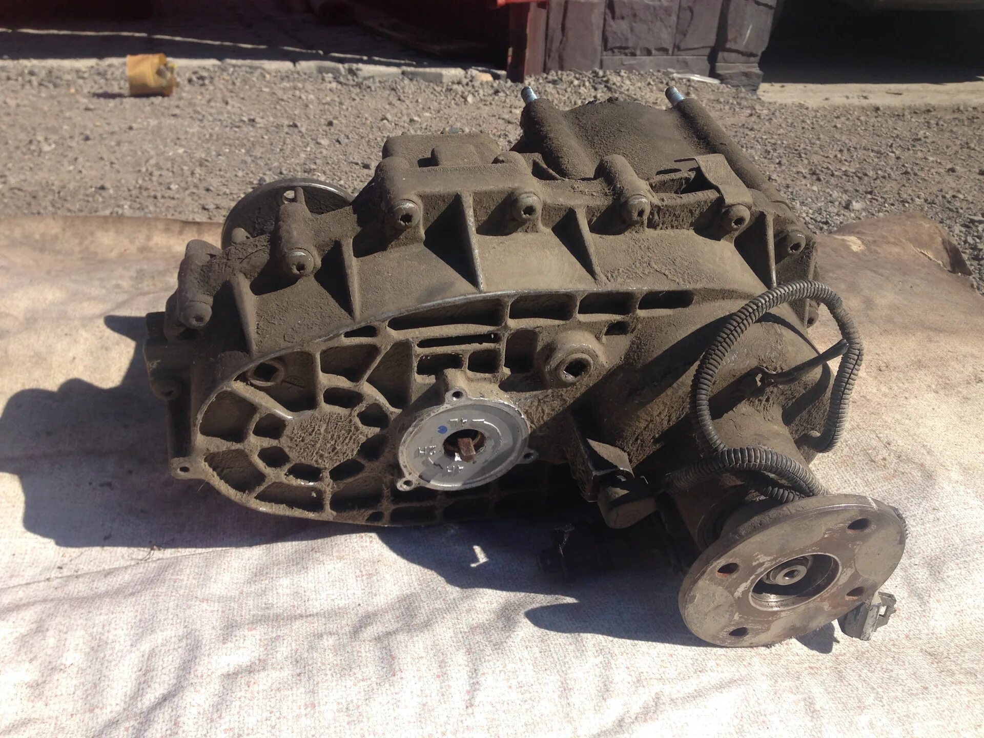 Коробка раздаточная ховер. Раздатка hover h5 2.4. раздатка ховер н5. hover h5 бензин раздатка. раздаточная коробка ховер н5 бензин.