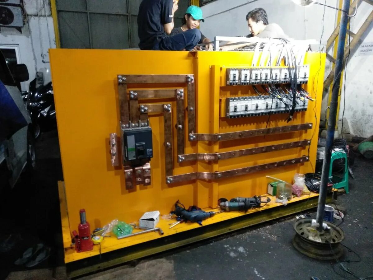 Load bank. Рабочая зона станка mas1000power.