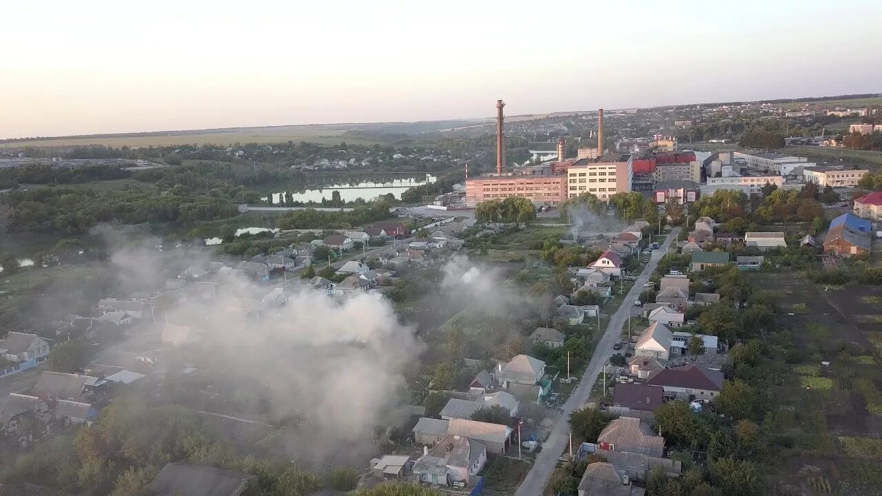 Посёлок Октябрьский Белгородской области. Посёлок Октябрьский Белгородской области Белгородского района. Поселок Октябрьский Белгородский район. Белгород сахарный завод Октябрьский.