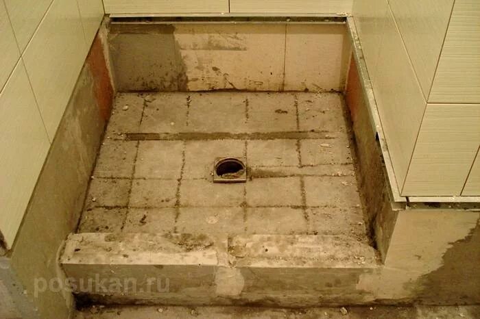 Зазор между стенкой и ламенатом. Демонтаж деревянных перекрытий. В полу была и остается. Старый пол в хрущевке. Душевой поддон из сибита.
