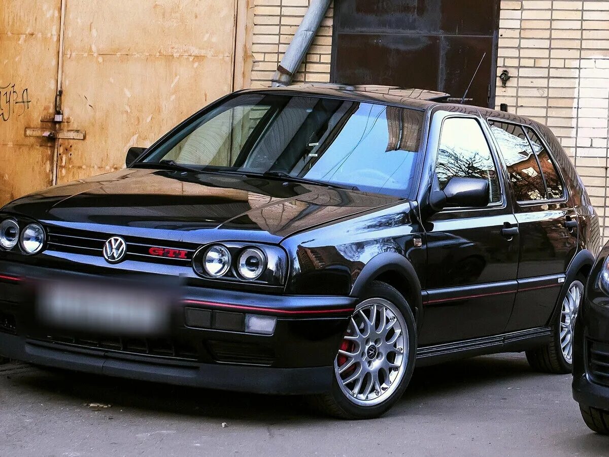 Гольф 3 минск. Гольф 3 GTI 2.0. Volkswagen Golf 3 GTI. VW Golf 3 1995. Volkswagen Golf 3 Рестайлинг.