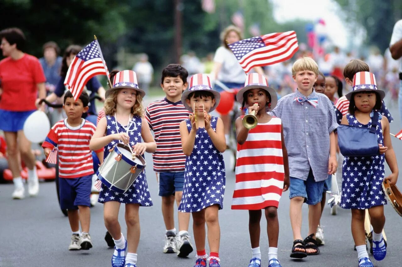 Откуда пришло америка. День независимости США (Independence Day). 4 Июля день независимости США. День независимости США пикник. Индепендент Дэй.