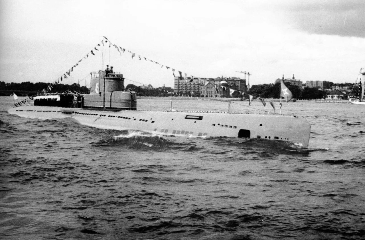 Кл пл. Подводная лодка проект 613. Пл 613 проекта Балтийского флота. Дизельная подводная лодка проекта 613. Подводная лодка с-80 проекта 613 1950.