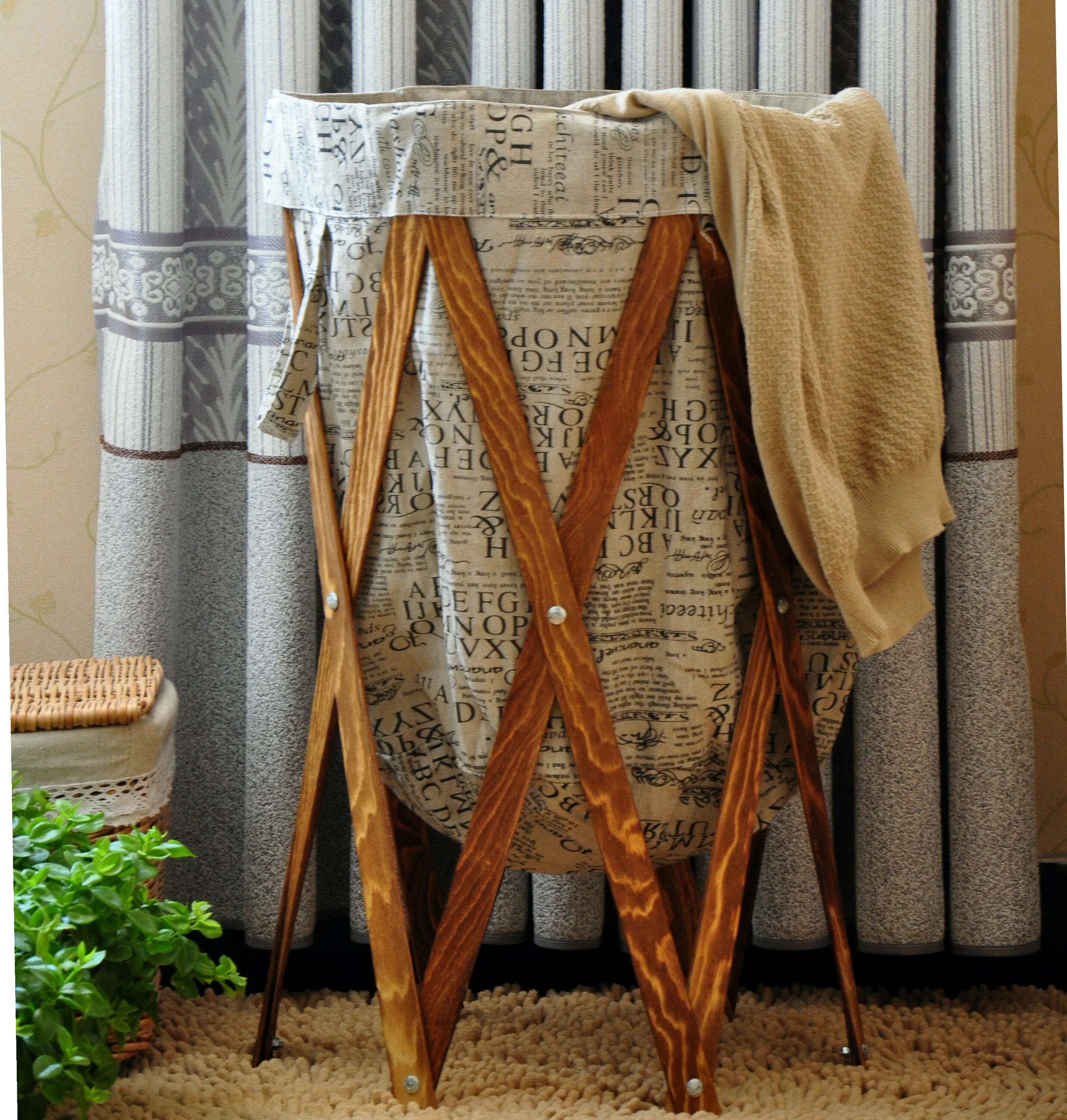 Корзина для белья large capacity Dirty clothes Basket. Корзина для белья на деревянном каркасе. Складная корзина для белья деревянная. Корзина для белья дерево. Деревянное белье купить