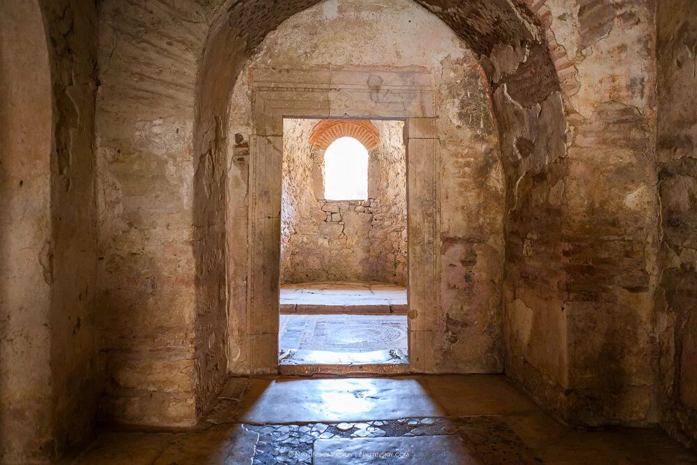 церковь святого николая в турции демре. храм святого николая демре. мира ликийская турция храм николая. демре храм николая чудотворца. мирликийский храм.