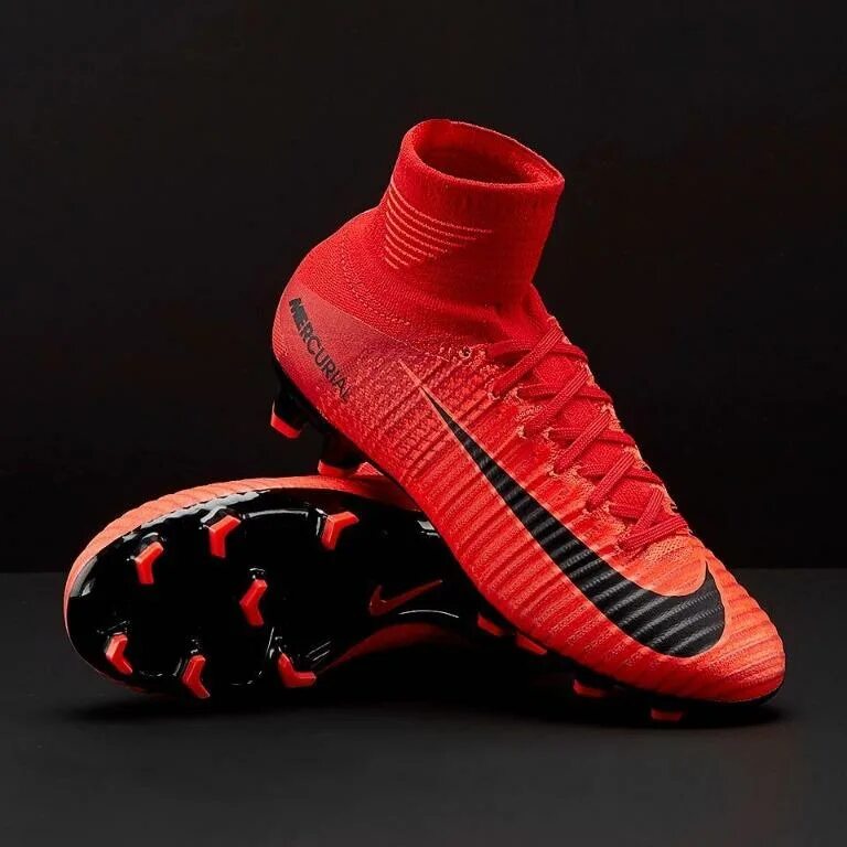 Найк меркуриал с носком. Nike Mercurial Superfly Red. Найк суперфлай 7 красные. Бутсы найк меркуриал красные. Найк меркуриал красные.