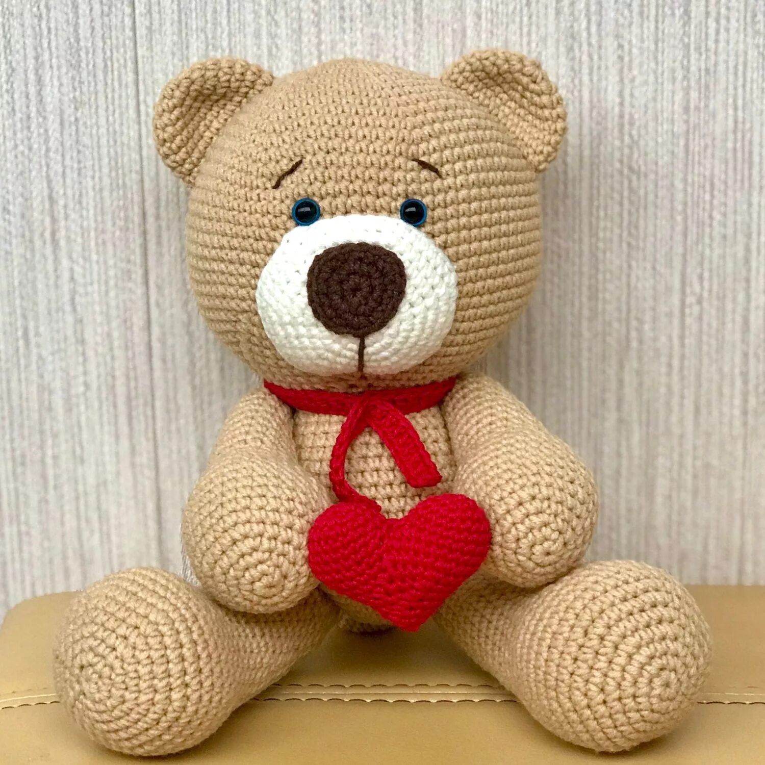 Как связать игрушку мишку