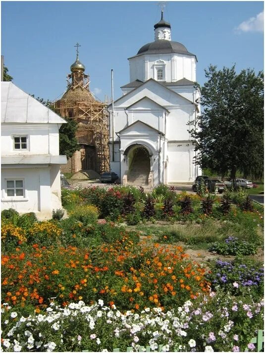 Рыльск рыльский монастырь. Рыльский Свято-Николаевский монастырь. Рыльский Свято-Николаевский мужской монастырь Курская область. Рыльский Свято Никольский монастырь. Свято Николаевский монастырь Рыльск.