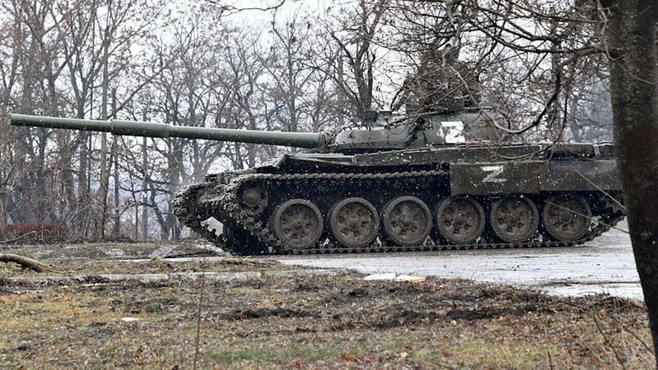 Т-72 ВСУ. Танк т72 на Украине. Т-72 В боях на Украине. Танк т72 в бою в Мариуполе. Кидала боев