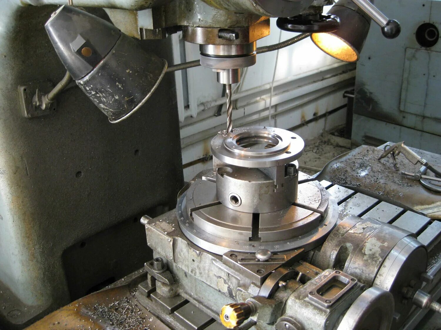 координатно расточные работы. механическая обработка деталей. растачивание на координатно расточном станке. токарный обрабатывающий центр focus cnc fbl-250y. растачивание на координатно расточном станке.