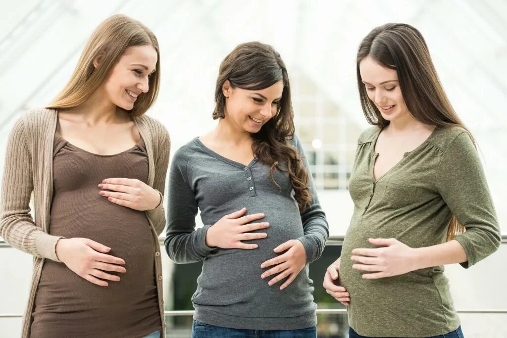 К чему снится беременность двух девушек