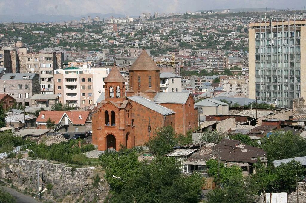 Улица Месропа Маштоца Ереван. Армения проспект Маштоца. Проспект Месропа Маштоца в Ереване. Маштоца 25 Ереван.