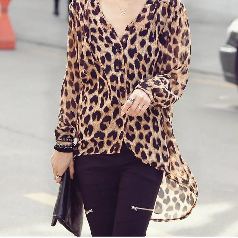 Модно леопардовый принт. Леопардовая блузка. Леопардовая шифоновая блузка. Блузки леопардовой расцветки. Шифоновая блузка с леопардовым принтом.