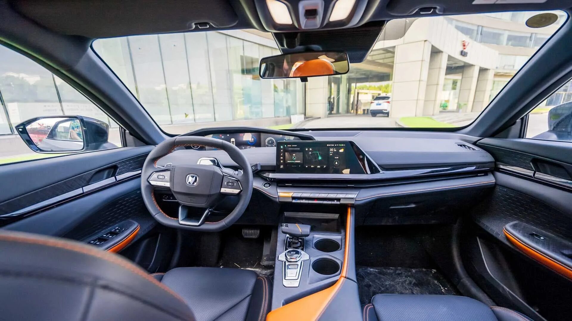 Приложение changan uni v. Changan uni-v 2025. changan uni-v 2025. чанган 2025 салон. changan uni-v 2025.