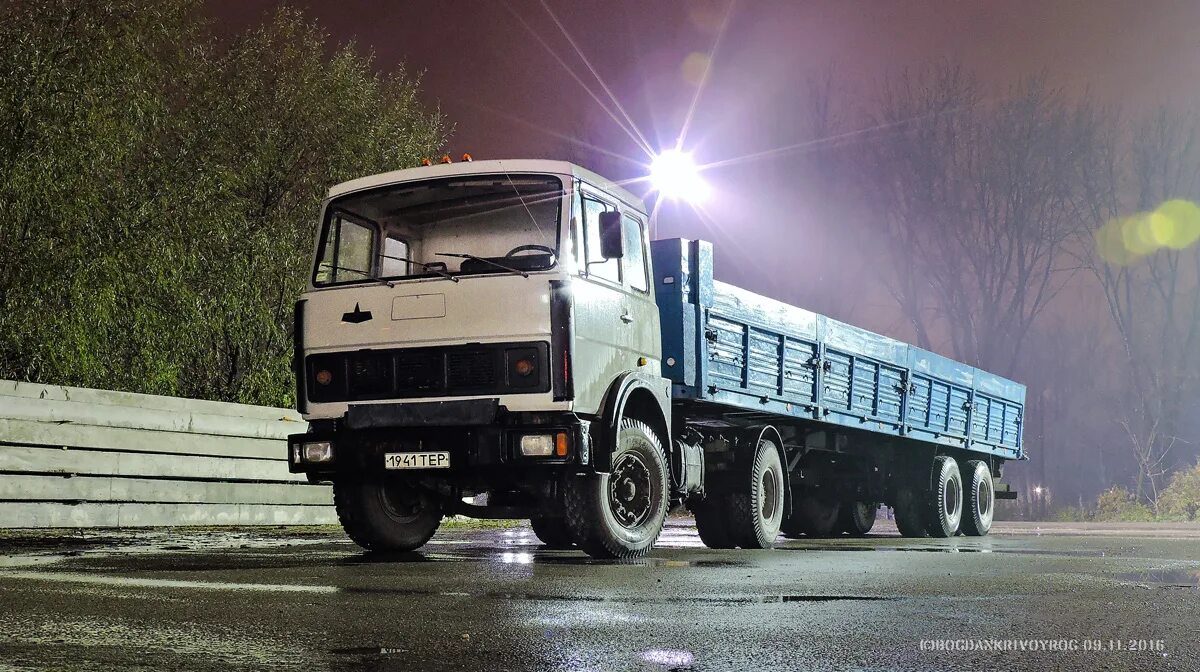 шли камазы песня. камаз из дальнобойщиков 1. песня ты дальнобой братан ты хозяин дорог. шли камазы песня. камаз дальнобойщики 3.