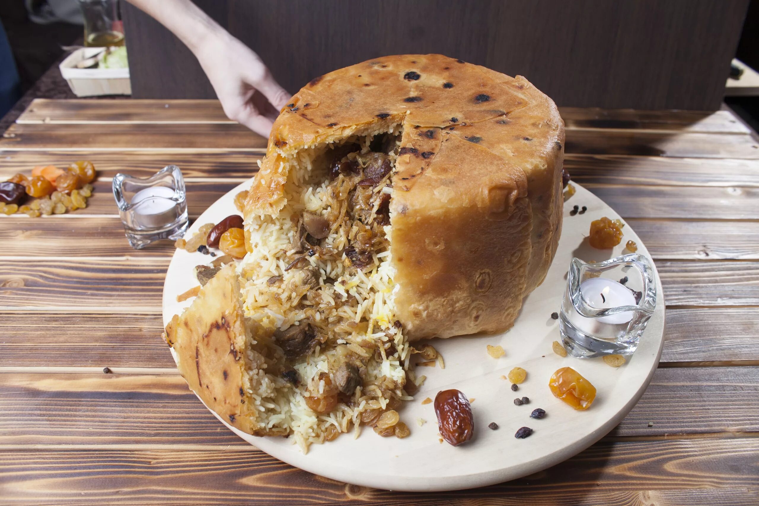 Шах плов халиф. Шах плов по азербайджански. Азербайджанская кухня шах плов. Сталик ханкишиев шах плов. Азербайджанская кухня шах плов.