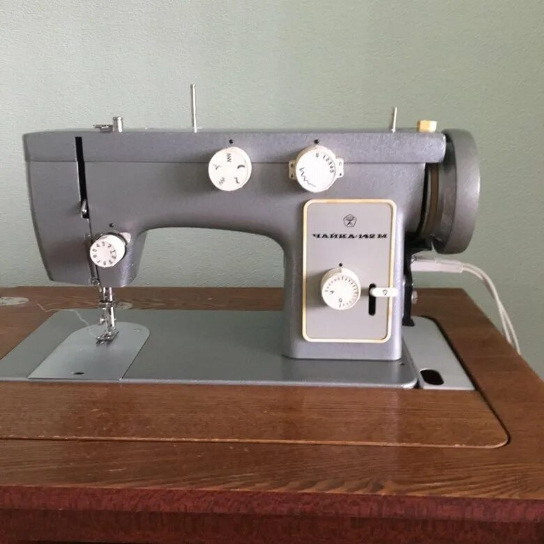 Швейная машинка чайка 2 ножная. Чайка 133 м швейная машинка. Швейная машинка чайка 142 м. Швейная машинка чайка 1. Лучшие швейные машинки чайка какой.