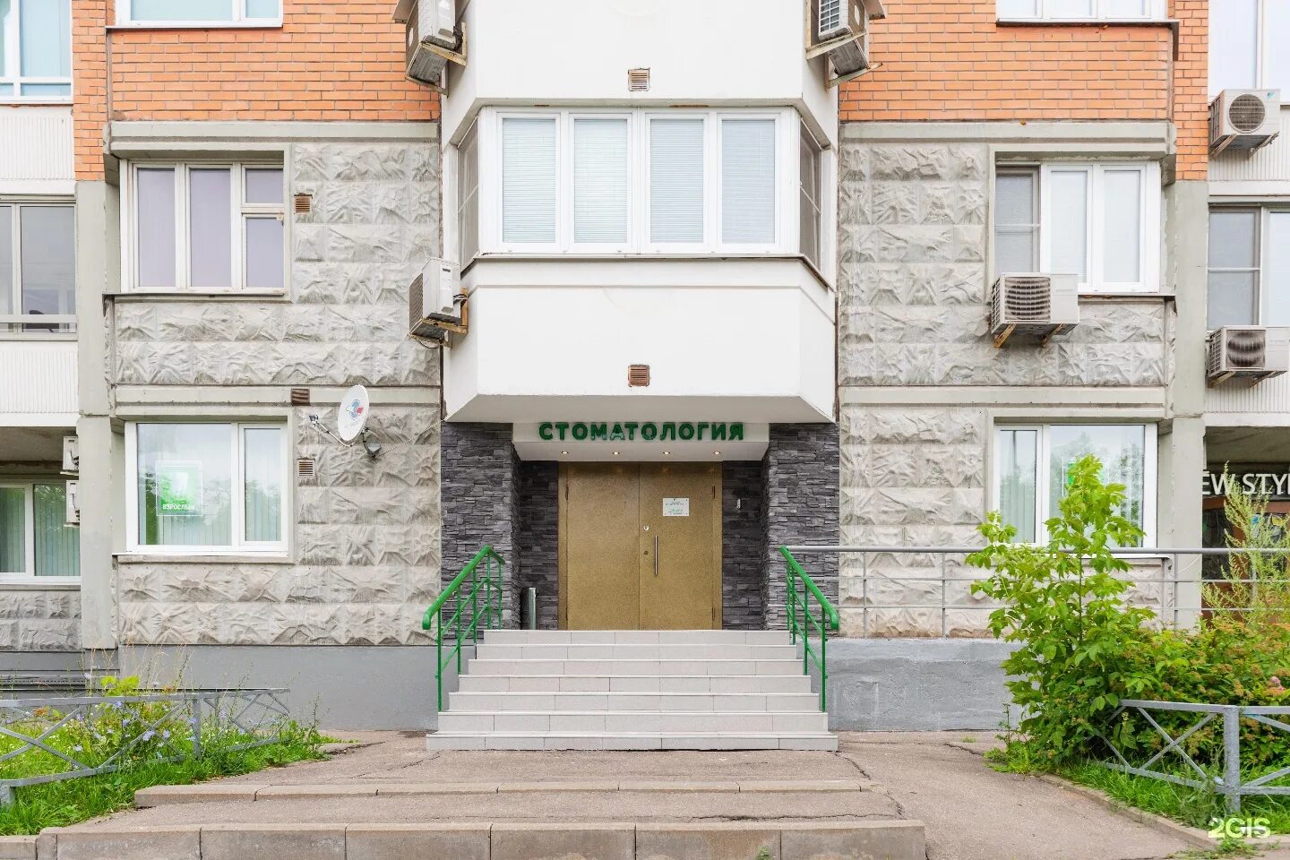 1. снежная улица 17к2. ул снежная д 19 корп 2. , 19к2. ул снежная д 23.